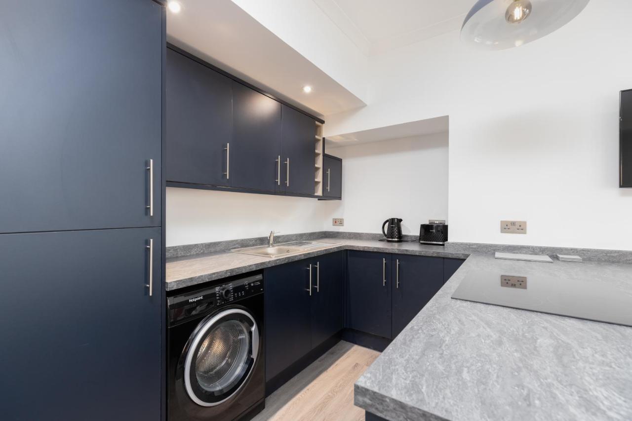 City Centre 2 Bedroom Flat With On Site Parking Perth Exteriér fotografie